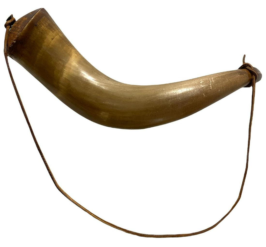 Old Monogrammed Powderhorn: 14 in long, monogrammed L B Carr