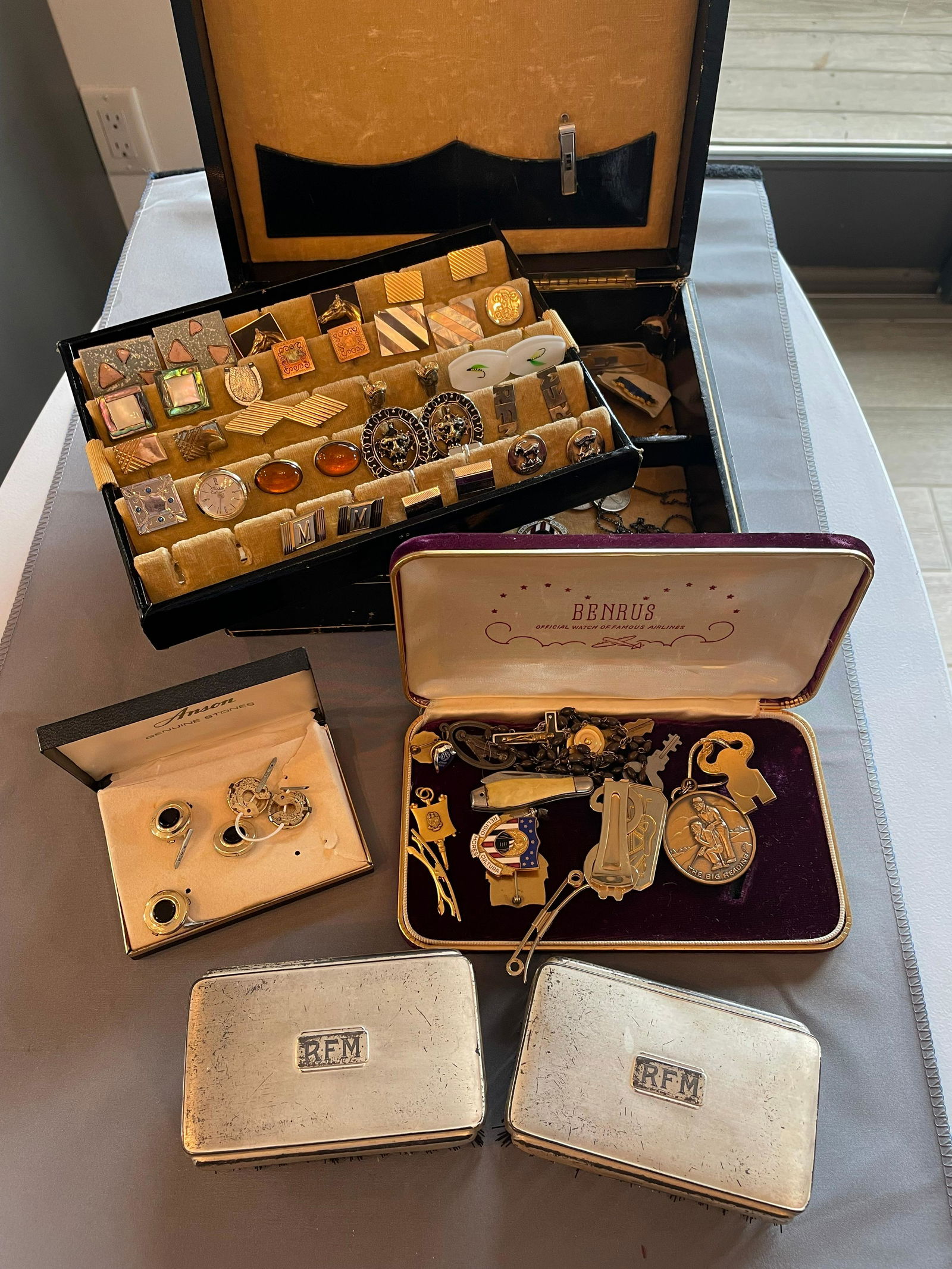 Collection Men's Vintage Cufflinks, Jewelry, Sterling Brushes (1 of 1)