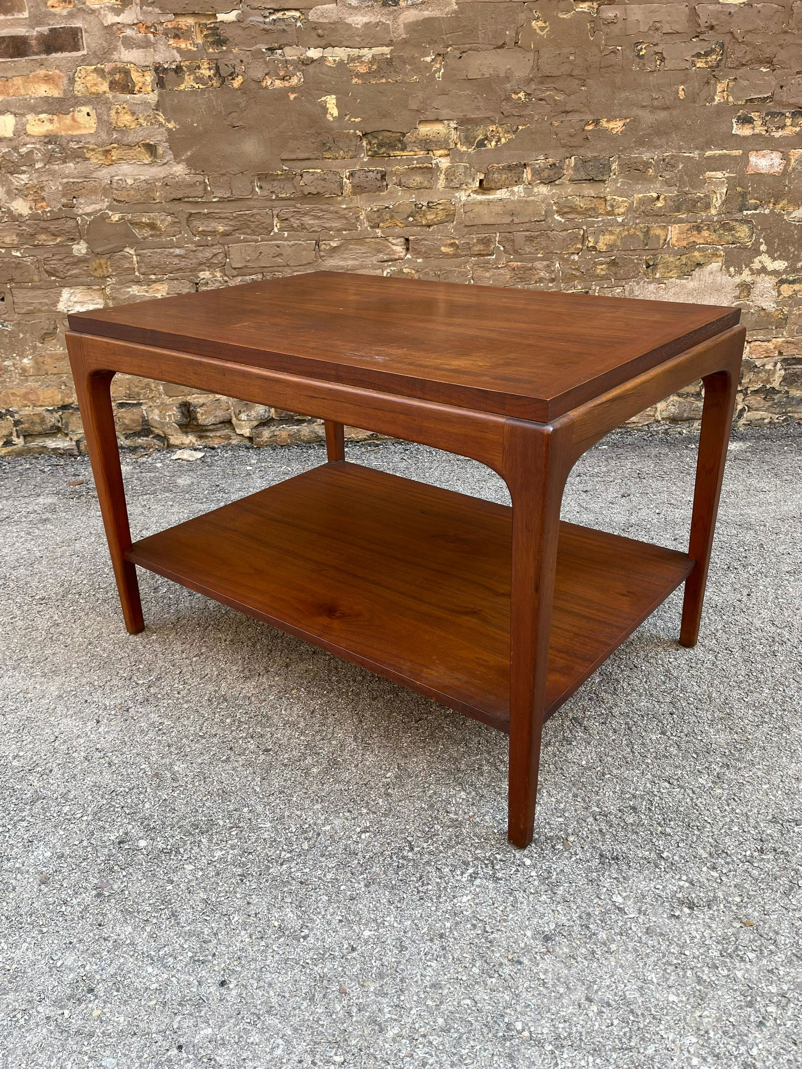 LANE ALTA VISTA Mid Century Side Table (1 of 6)