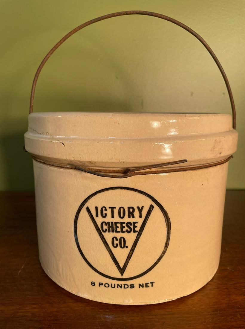 VICTORIY CHEESE Stoneware Advertising Crock (1 of 3)