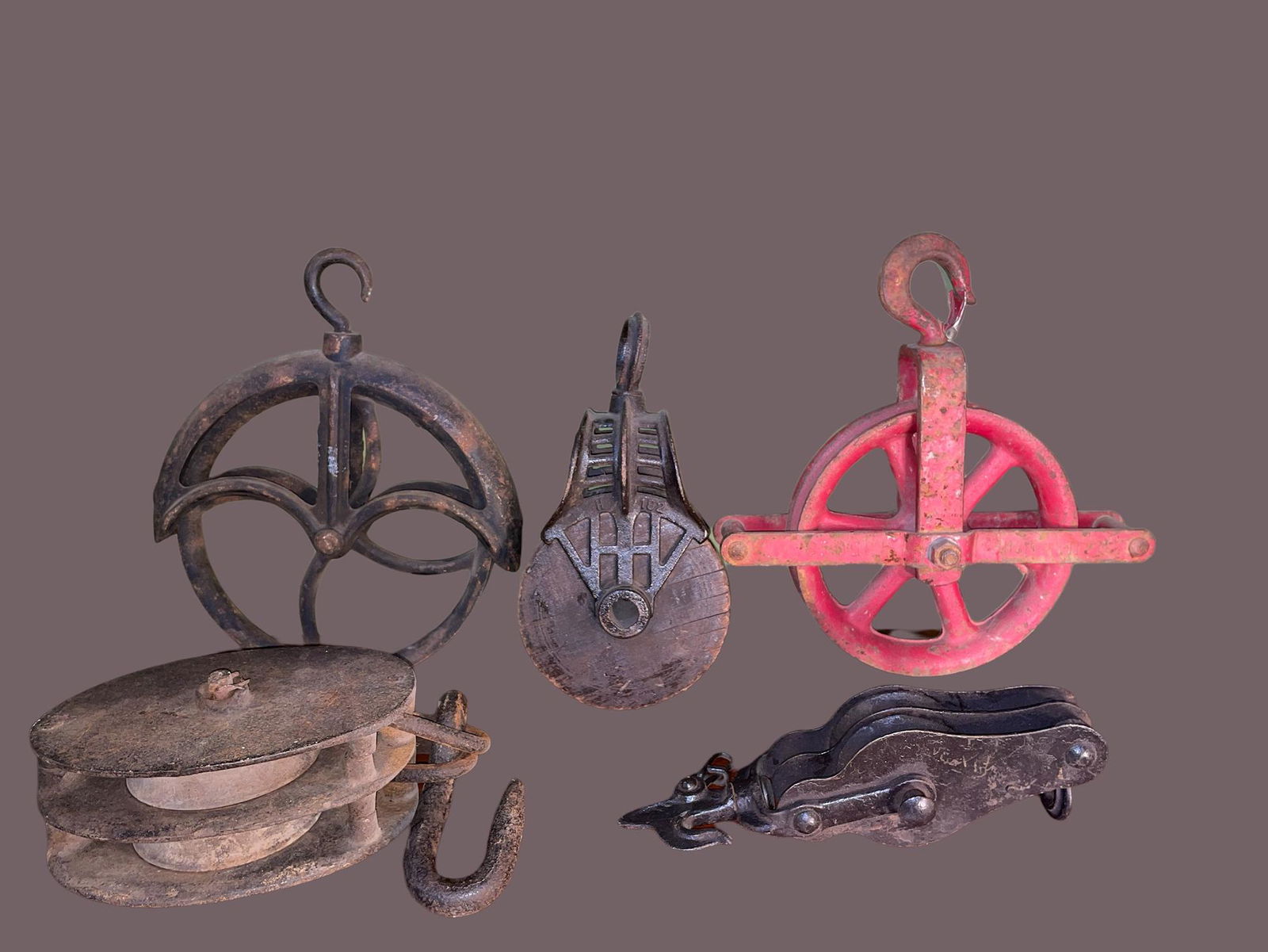 Collection Antique Cast Iron Pulleys (1 of 7)