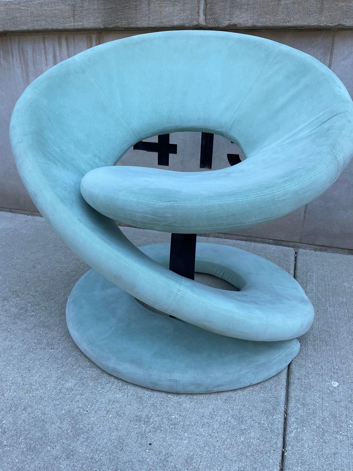 LUIS DUROT for JAYMAR Quebec 69 Postmodern Teal Spiral Chair: 31in H to the back, 18in H to the seat, 33in DIA