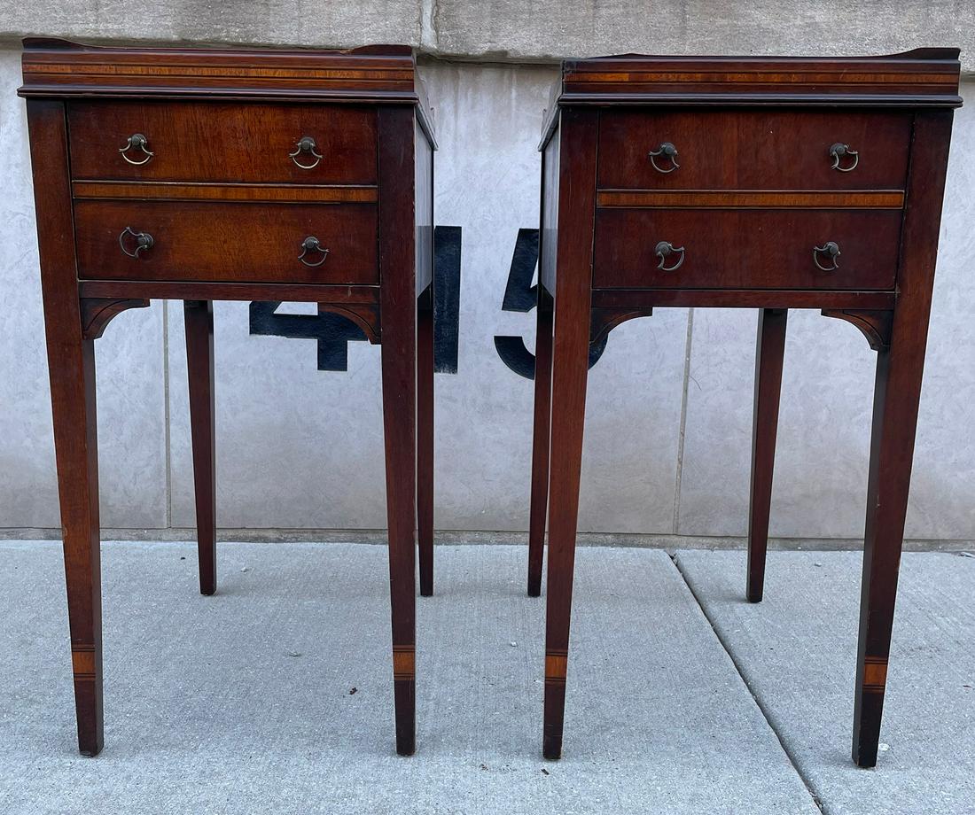 Pair Traditional Leather Top Mahogany End Tables / Nightstands (1 of 10)