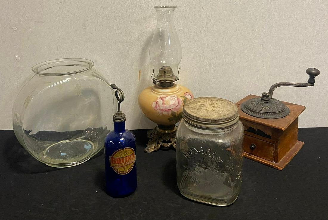 Collection Assorted Vintage Kitchenware (1 of 6)