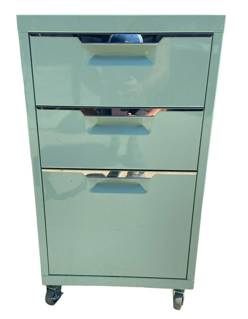 Rolling Industrial Storage Cabinet: 27.5in H x 15.5 W x 19.75 D