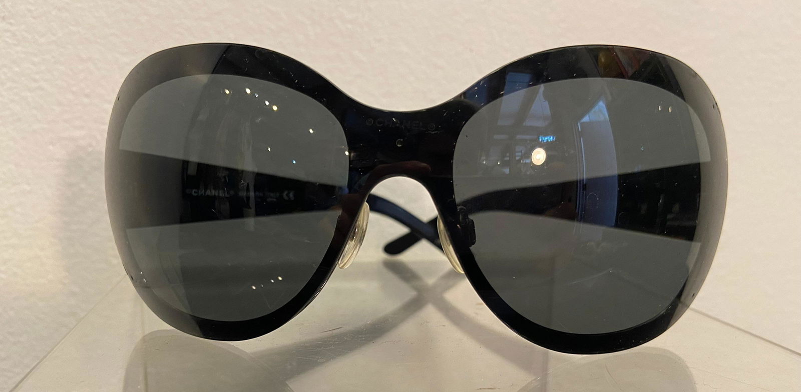 Designer CHANEL Black Quilted Women's Sunglasses 4165 (1 of 4)