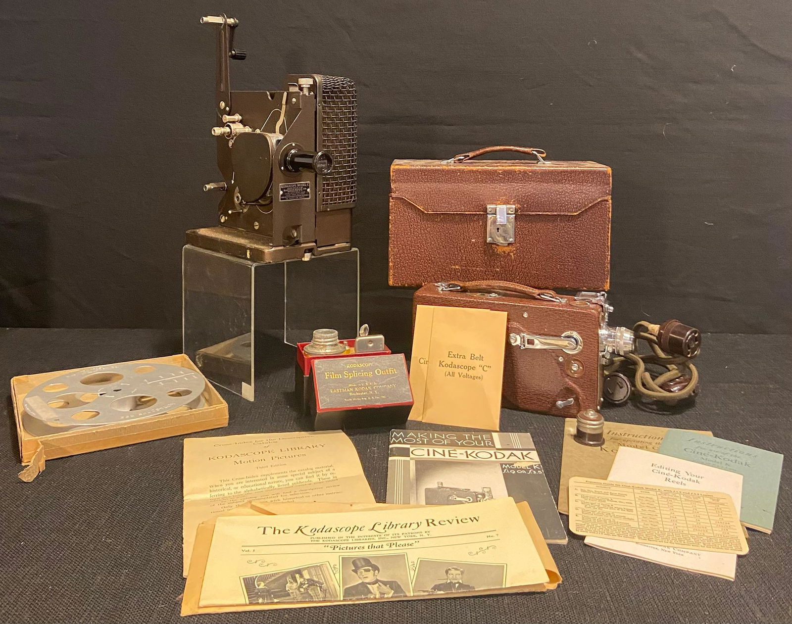 MODEL K CINE KODAK Movie Camera (1 of 7)