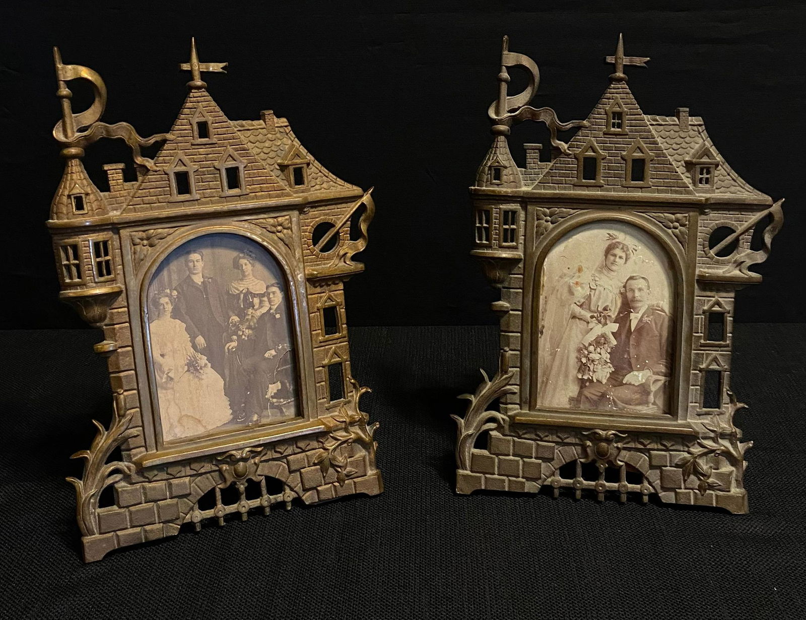 Pair Vintage Gothic Castle Picture Frames: 12.5in H x 8.5in W x 6in D