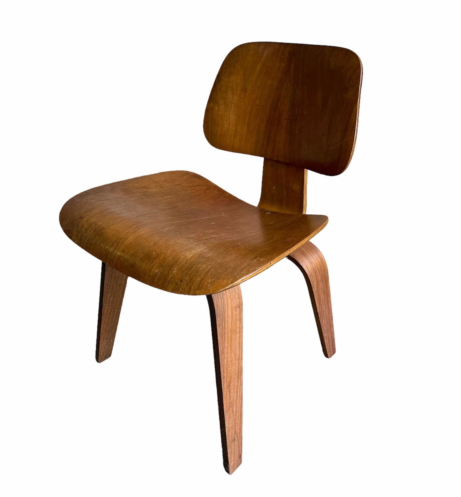 EAMES DCW Chair for HERMAN MILLER (1 of 5)