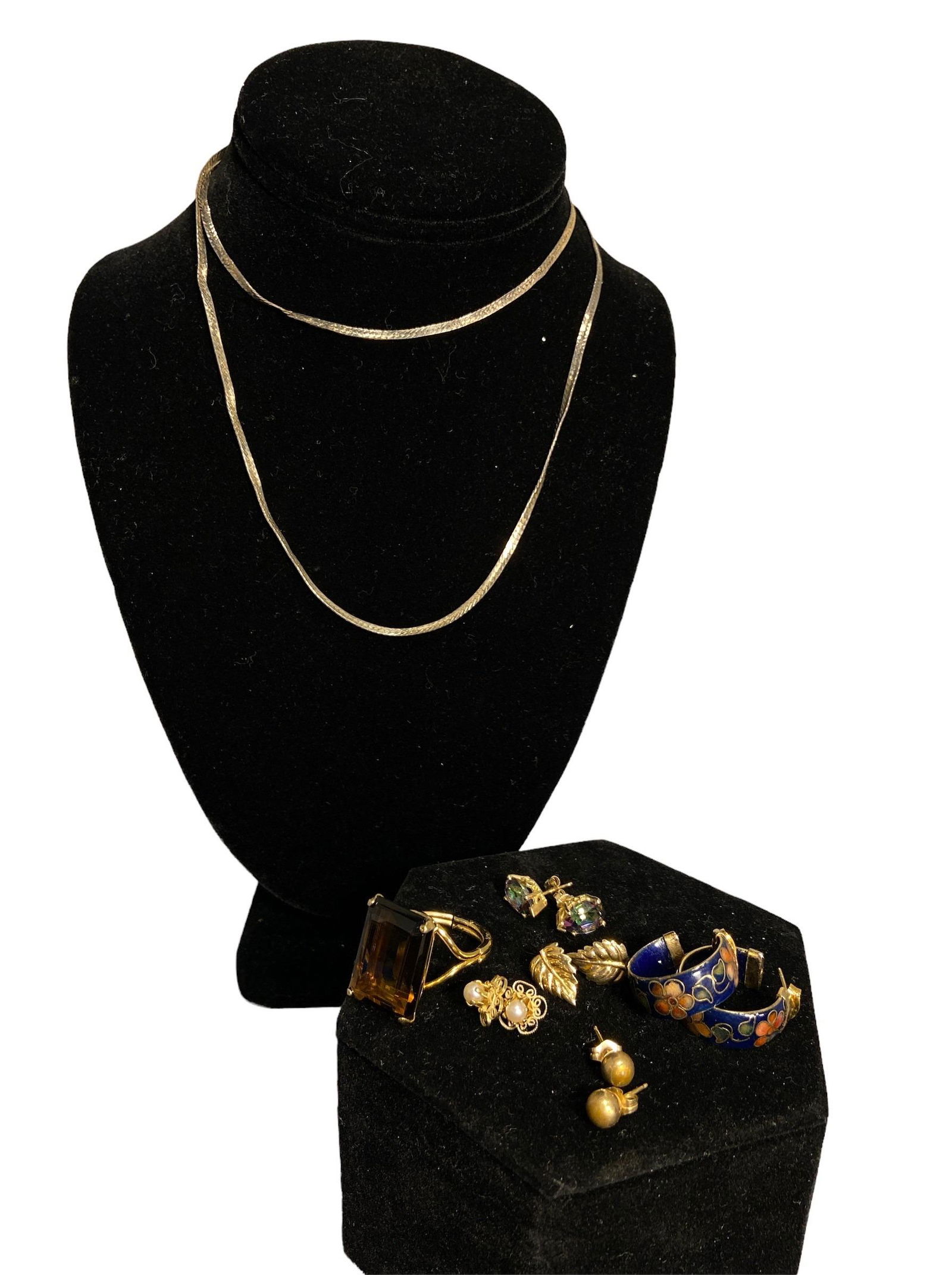 Collection Some Sterling Silver Earrings, Ring, Necklace (1 of 6)