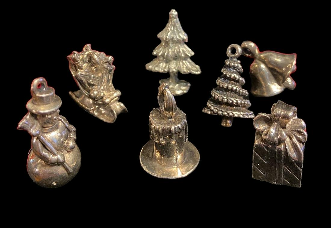 REED & BARTON 7 Christmas Winter Charms (1 of 4)