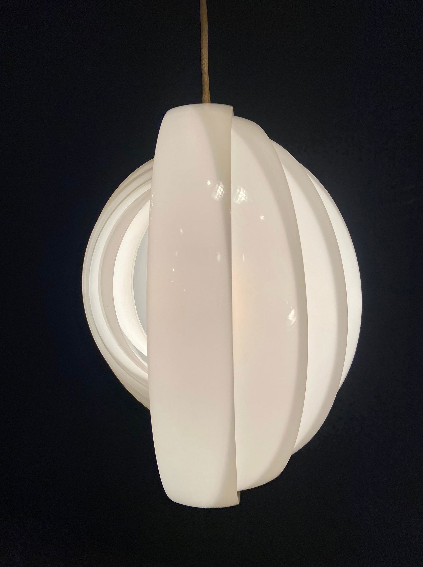 VERNER PANTON Moon Pendant Lamp (1 of 12)