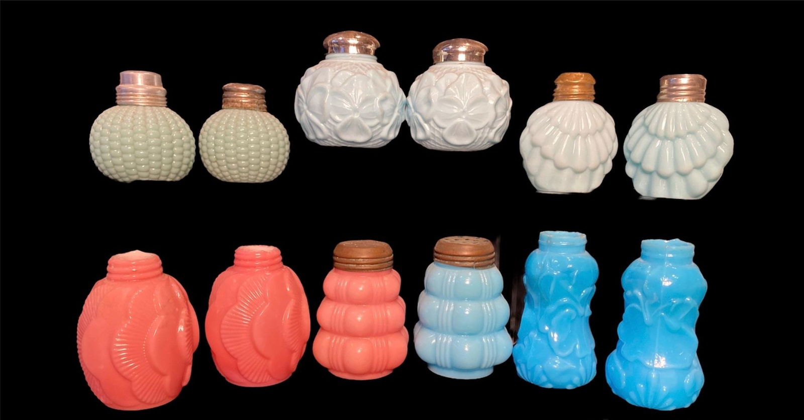 Impressive Collection EAPG Milk Glass Shell Corn Flower Shakers (1 of 8)