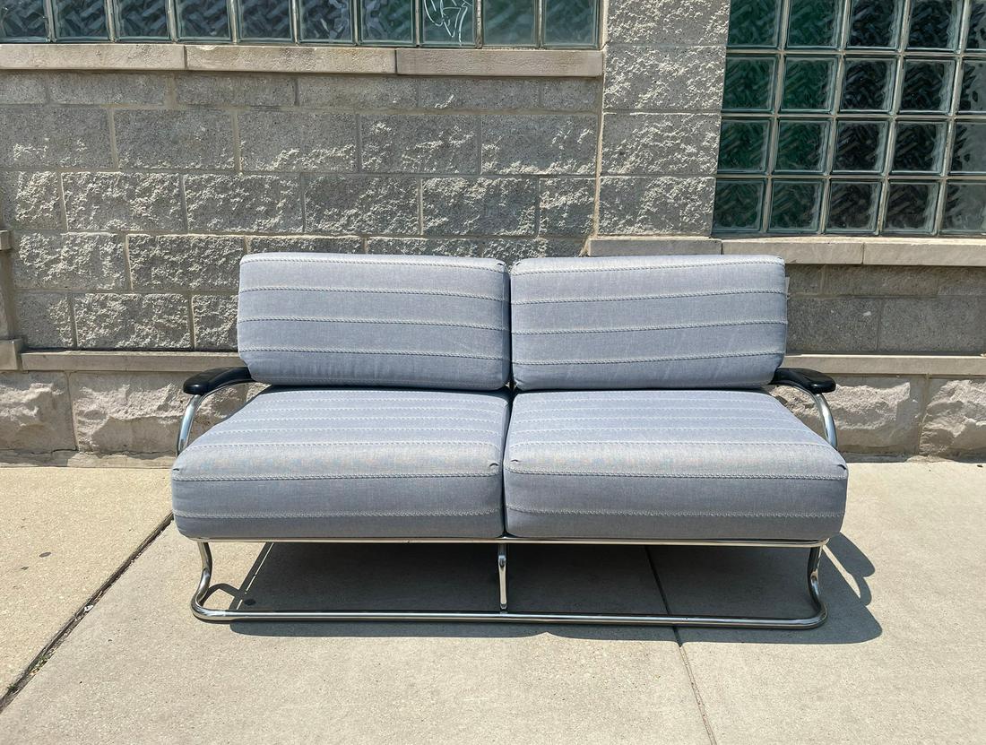 KEM WEBER Style Chrome Sofa (1 of 5)