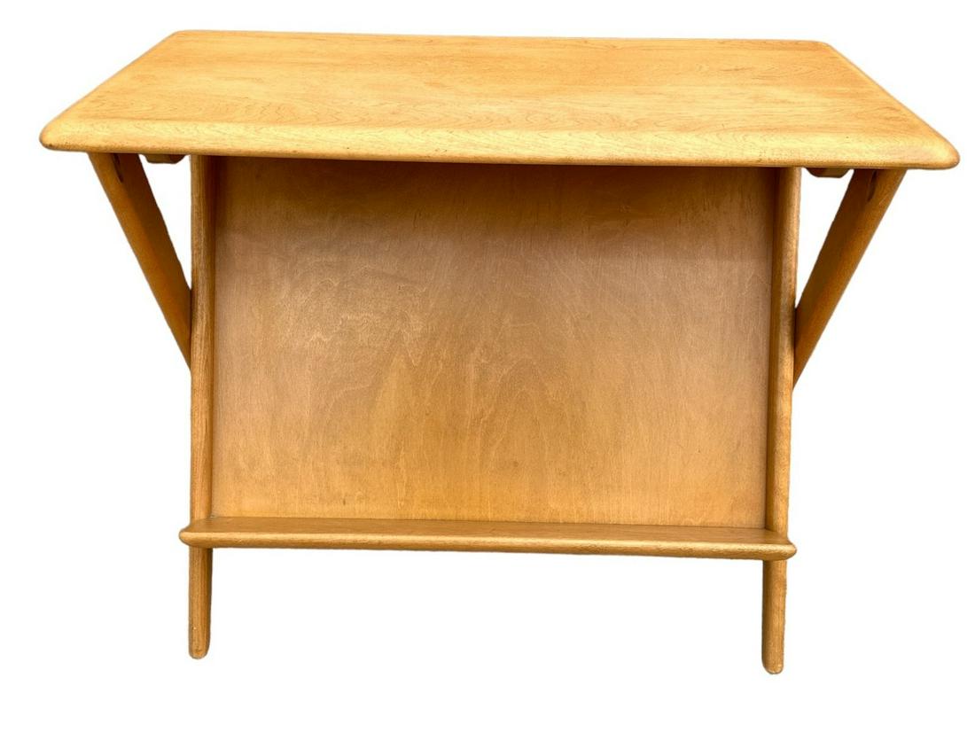 HEYWOOD WAKEFIELD Side Table W/ Magazine Rack (1 of 7)