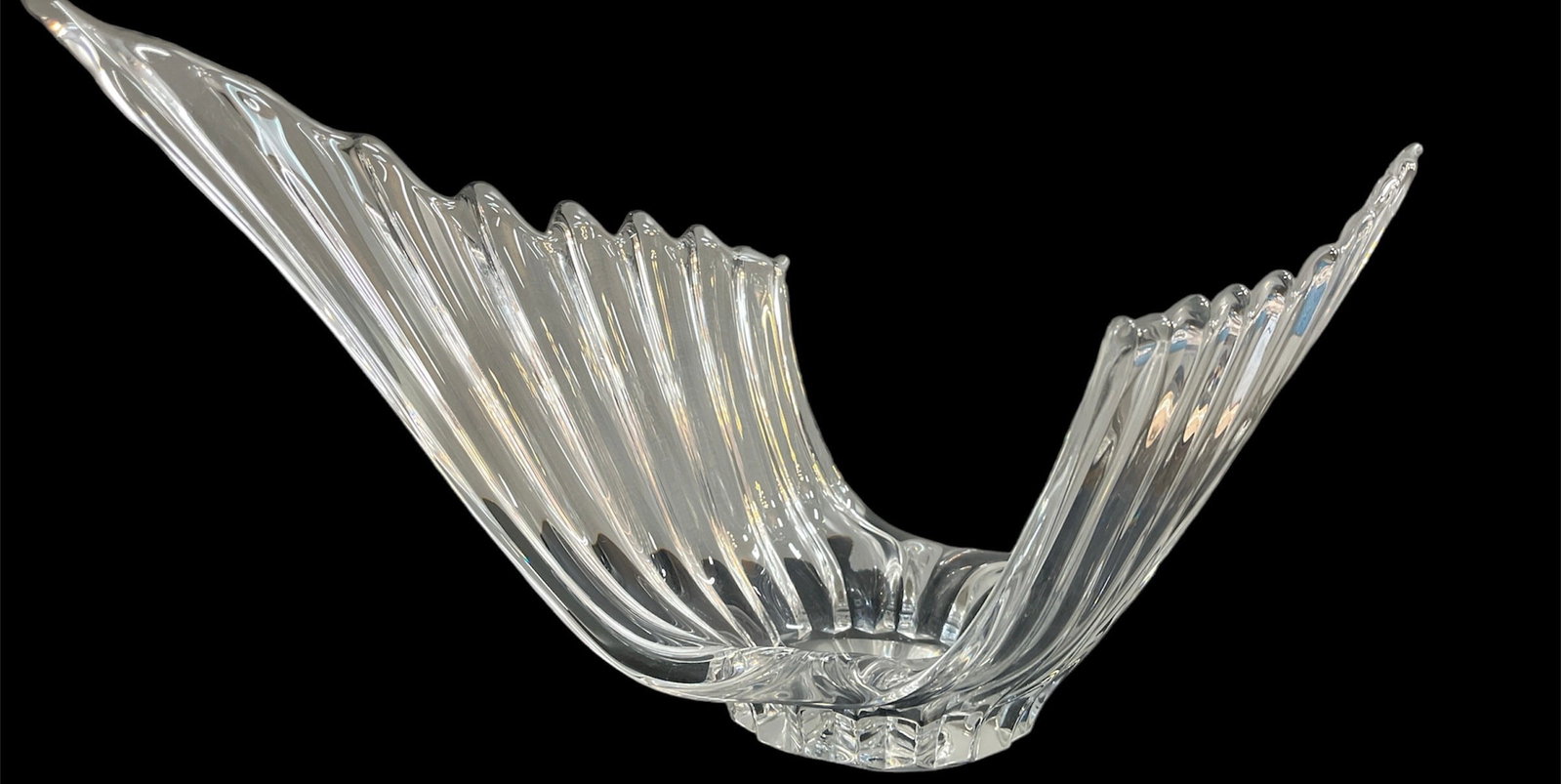 ART VANNES Mid Century Glass Centerpiece: 10.25" H x 23" W x 10.5" D; Please contact Rivich Auction for more information
