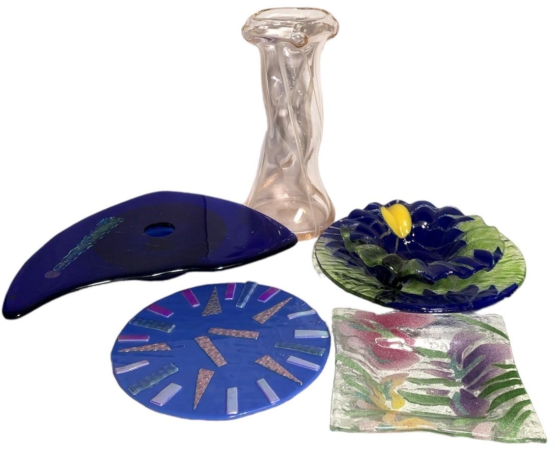 Collection Post Modern Glass Articles (1 of 6)