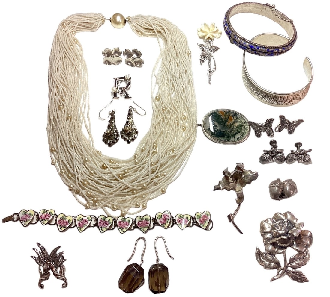 Collection Victorian, Modernist, Sterling Silver & Beaded Jewelry (1 of 7)