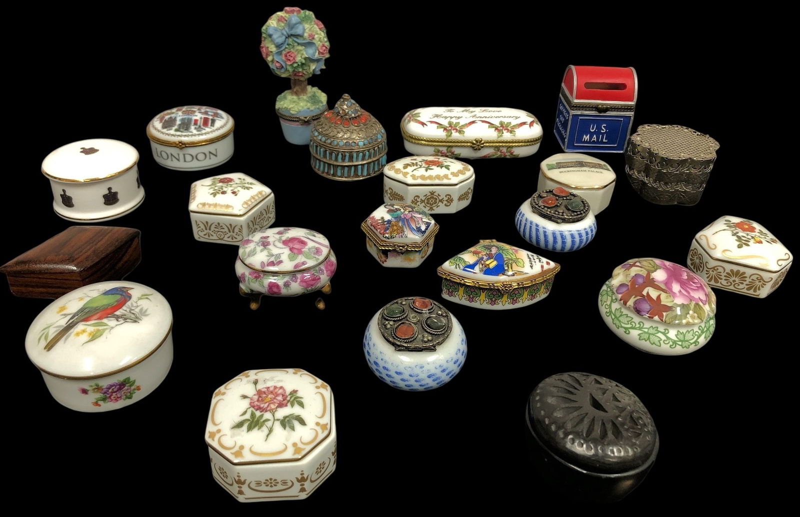 Collection Antique Trinket Boxes, LIMOGES (1 of 4)