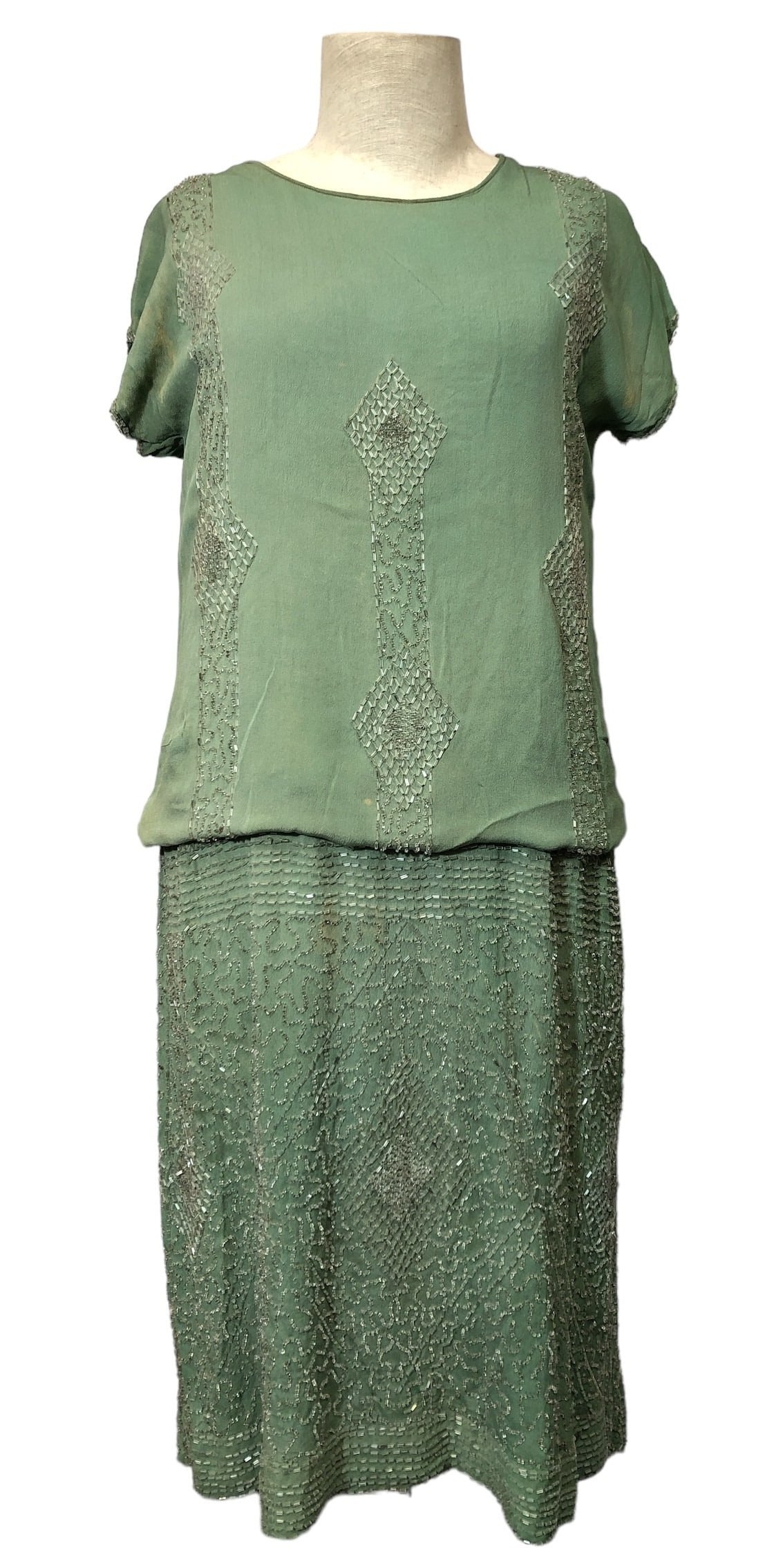 Vintage 1920s Beaded Flapper Dress (1 of 7)