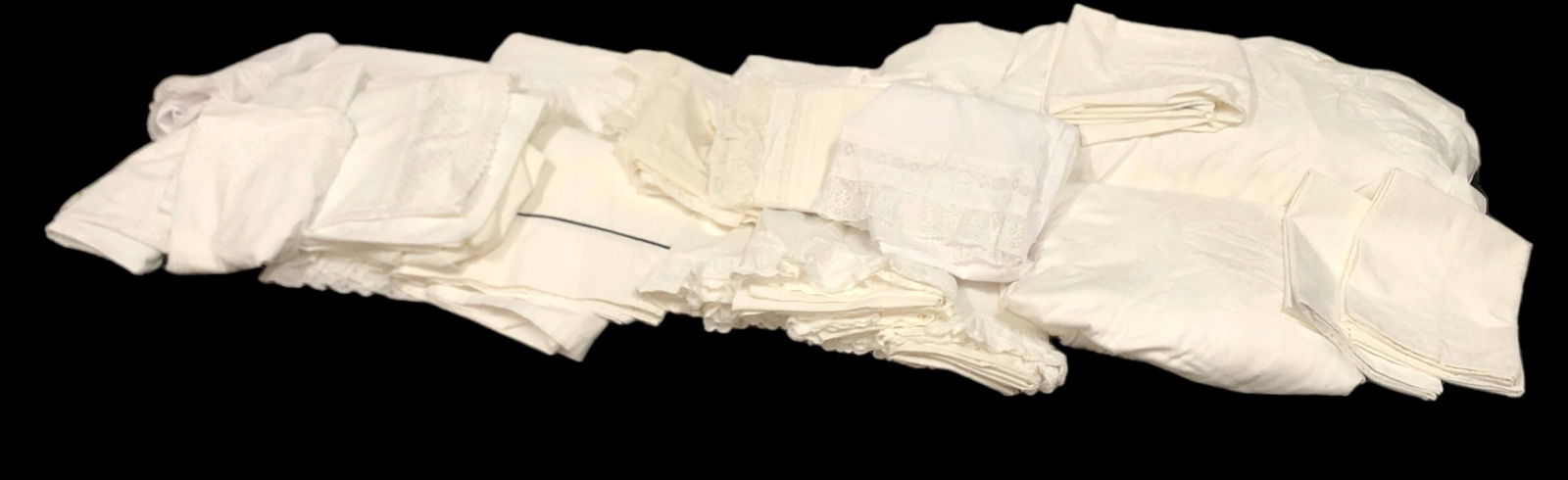 Collection Vintage White RALPH LAUREN & LAURA ASHLEY Fitted King Sheets, Linens & Pillowcases (1 of 14)