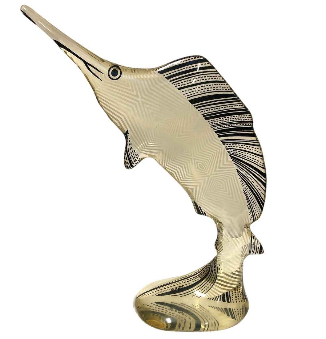 ABRAHAM PALATNIK Op Art Lucite Sailfish: 11.5" H x 3" W x 8" D