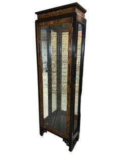 Mastercraft Style Display Vitrine: 80.5" H x 27.75" W x 15.5" D ;