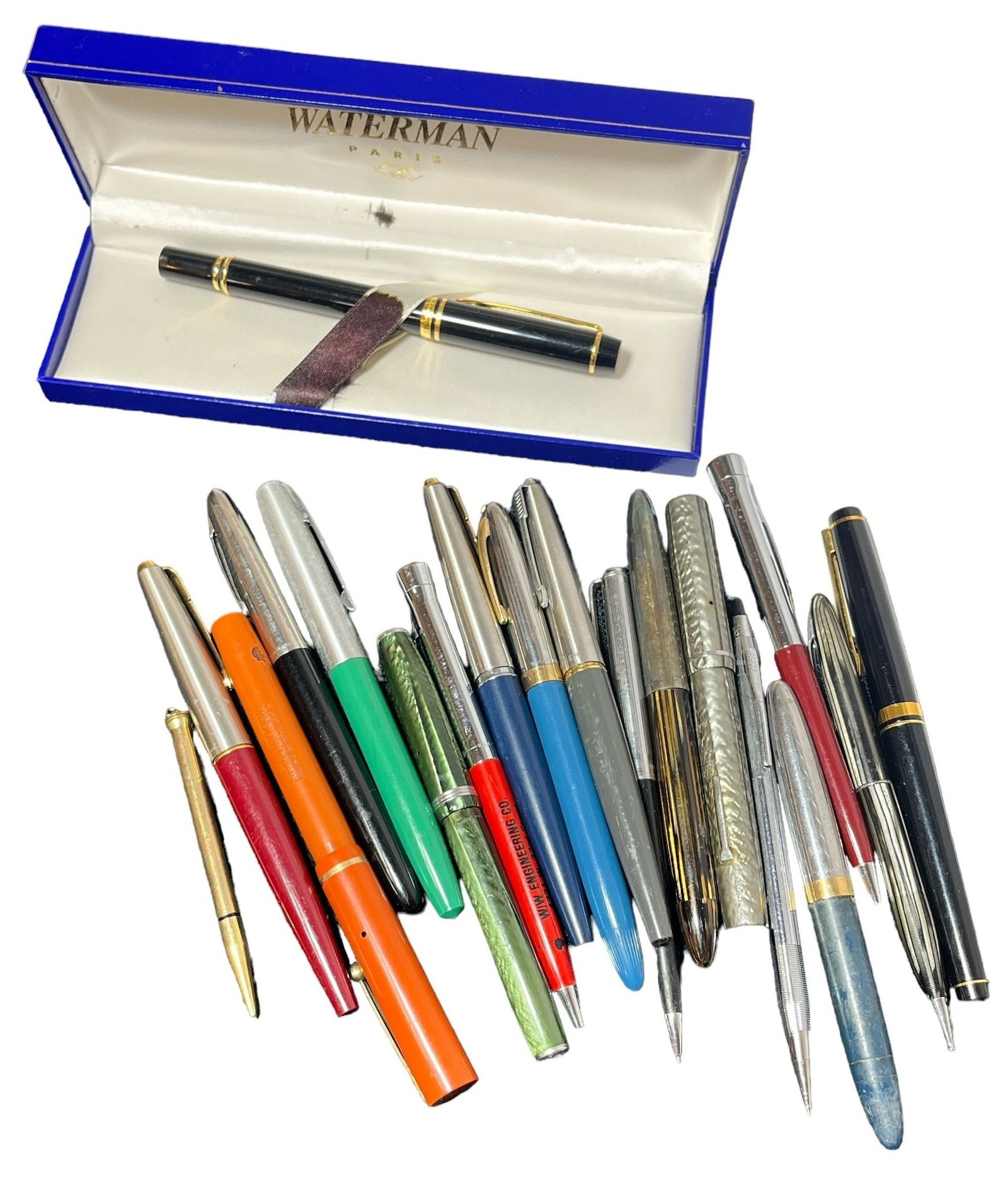 Waterman Parker Sheaffer Vintage Pen Collection (1 of 3)