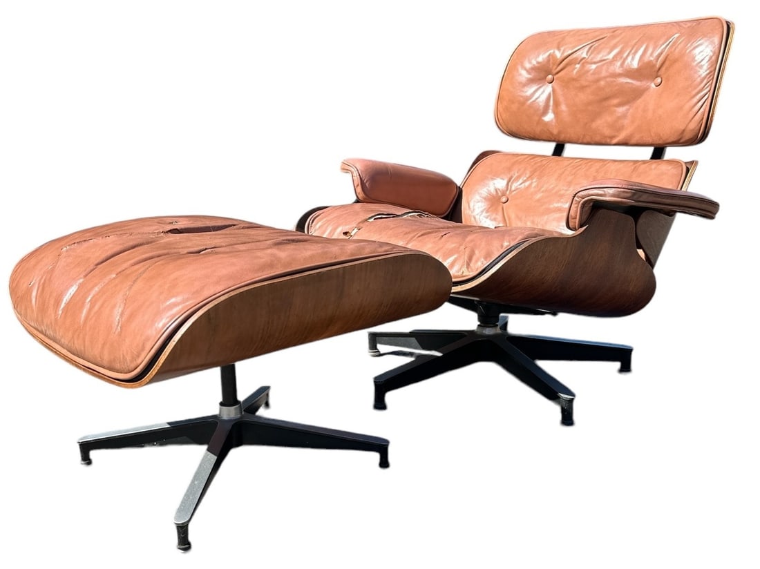 CHARLES and RAY EAMES Lounge Chair & Ottoman, model 670/671 (1 of 9)