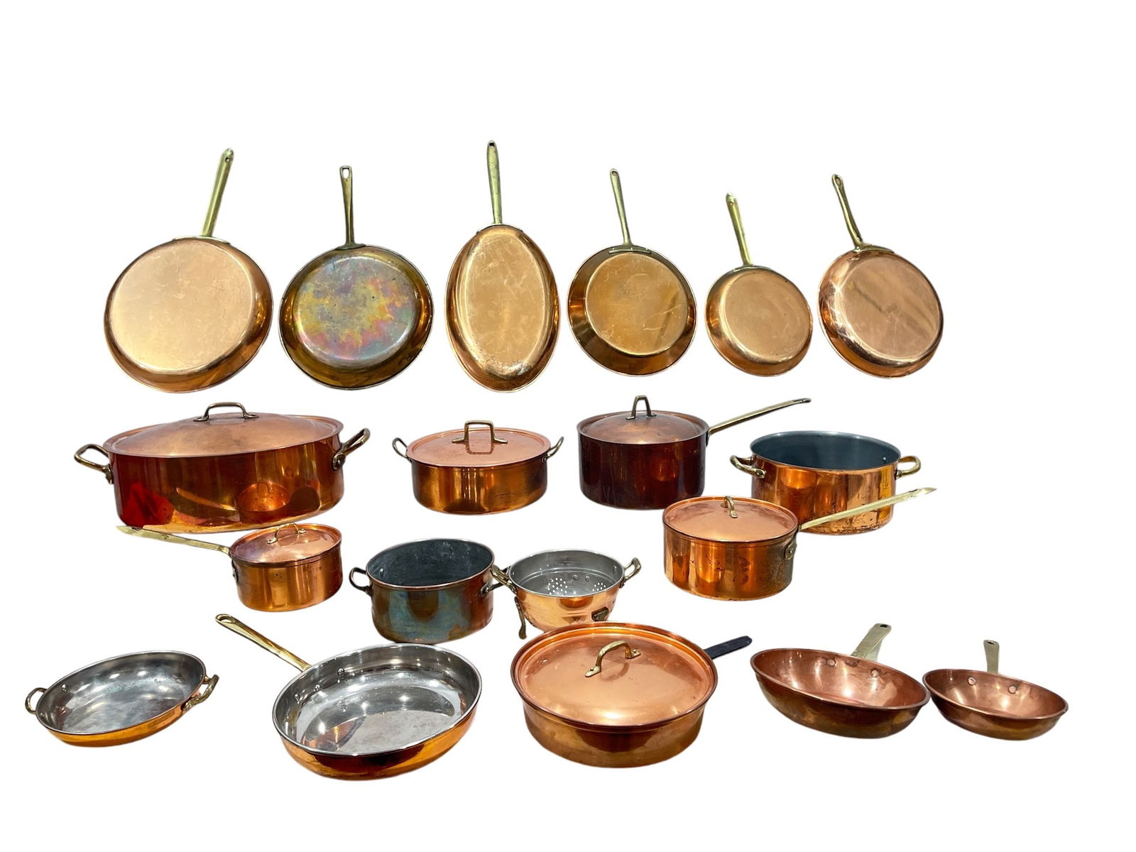Large Collection Copper Pots & Pans (1 of 7)