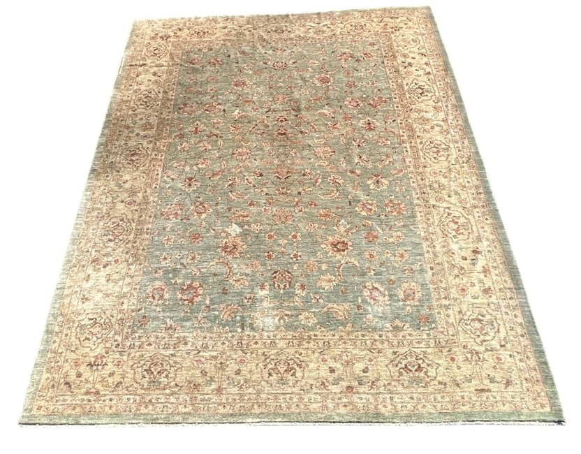A Sultanabad Wool Rug, Palace Size (1 of 5)