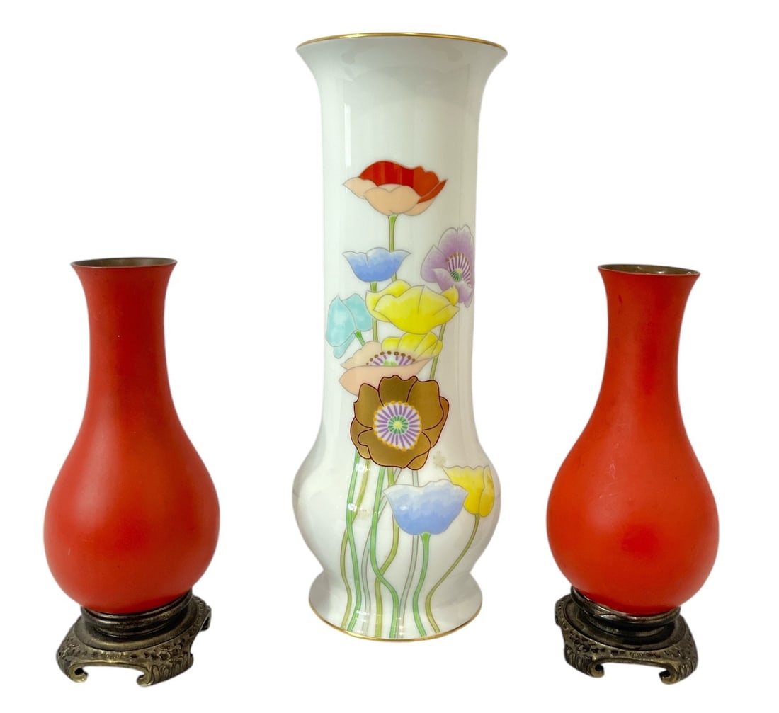 Three Vintage Asian Vases (1 of 4)