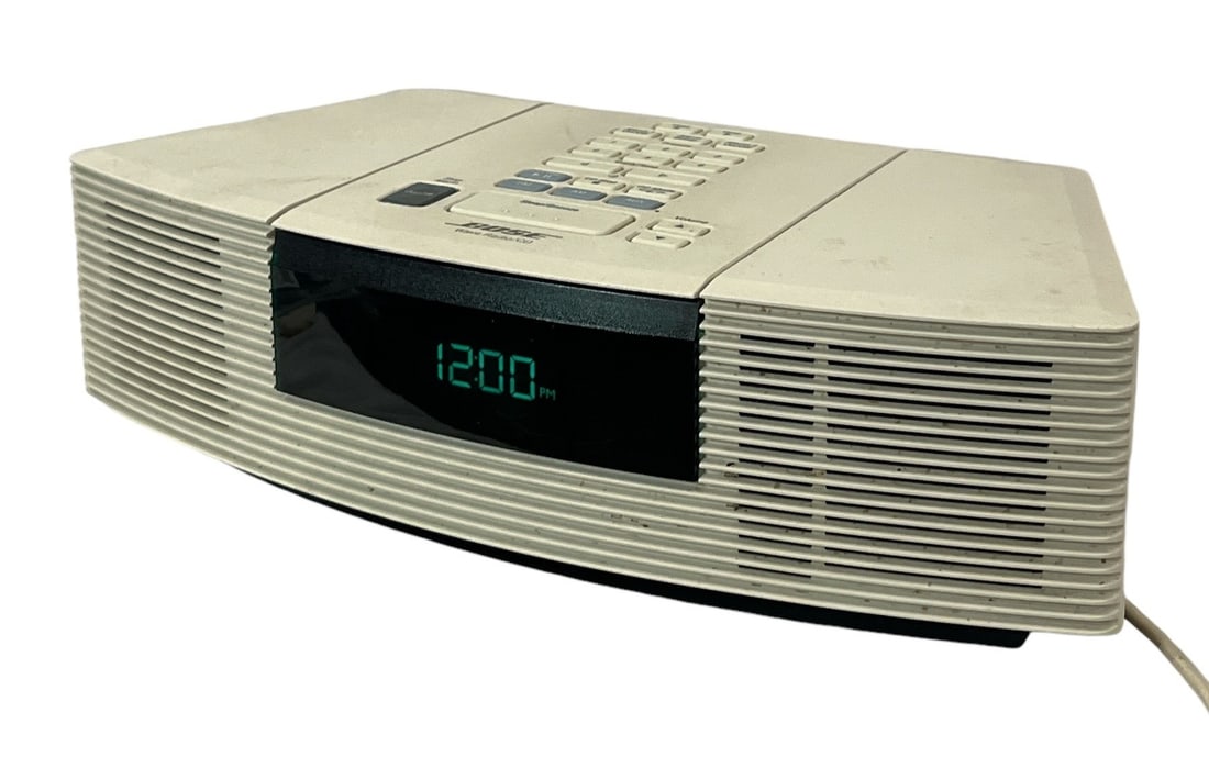 Bose "Wave" Radio / CD Player (1 of 3)