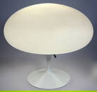 A Mid Century LAUREL LAMP CO. Mushroom Lamp