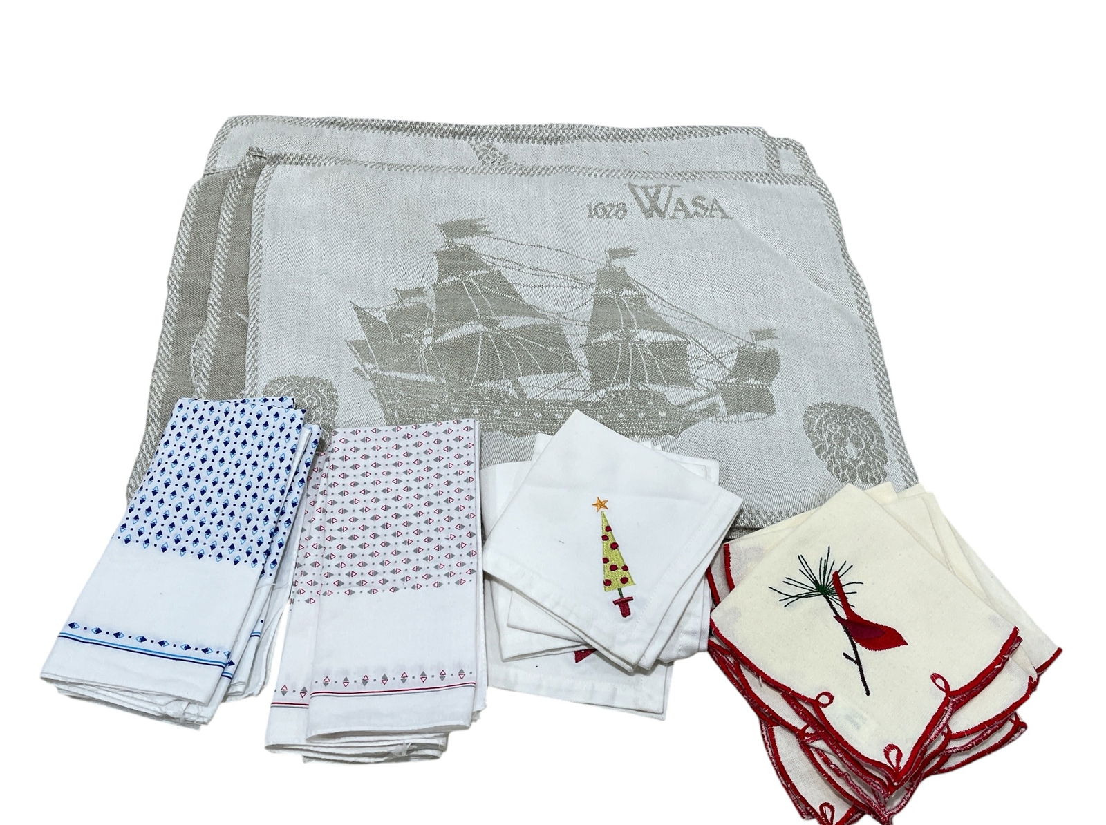 Collection of Embroidered Table Linens, Placemats & Napkins (1 of 6)