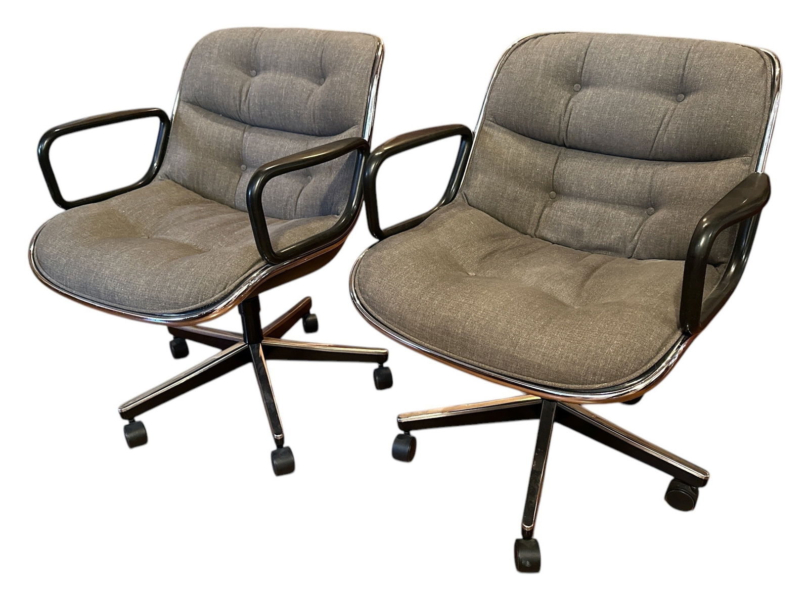 CHARLES POLLOCK, KNOLL Executive Chairs, Pair: Each measure 32" H to back x 19" H to seat x 26.5" W x 28" D.