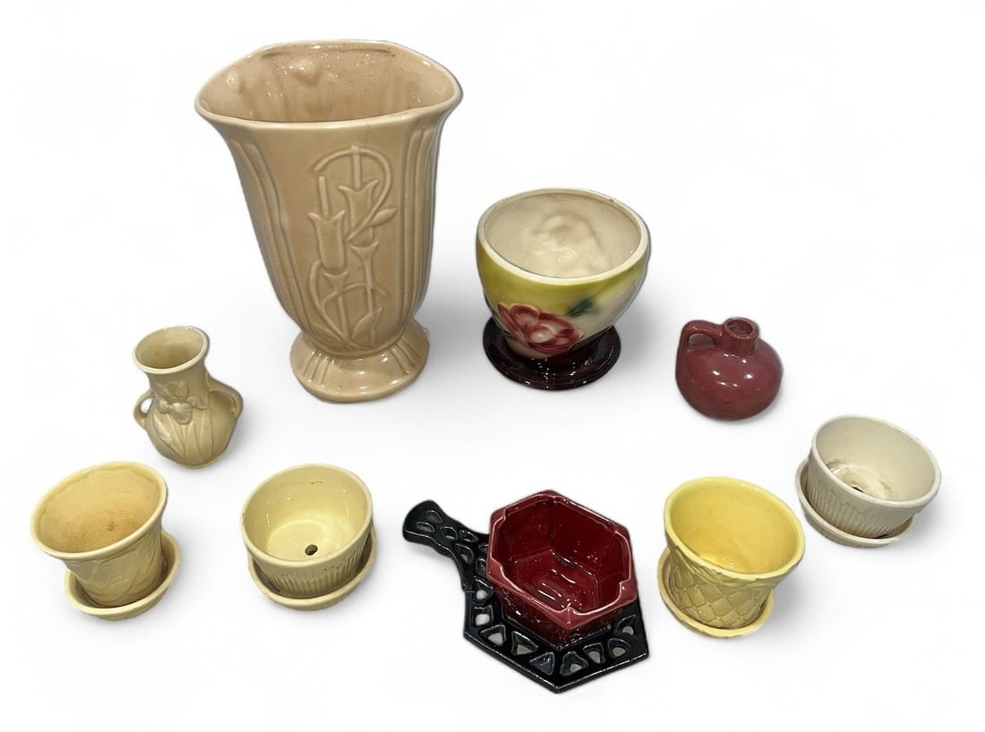 Collection Vintage MCCOY, MORTON Yellow and Red Pottery (1 of 4)