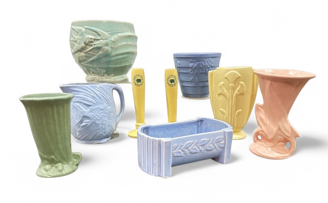 Collection Vintage MCCOY Matte Pastel Pottery (1 of 3)