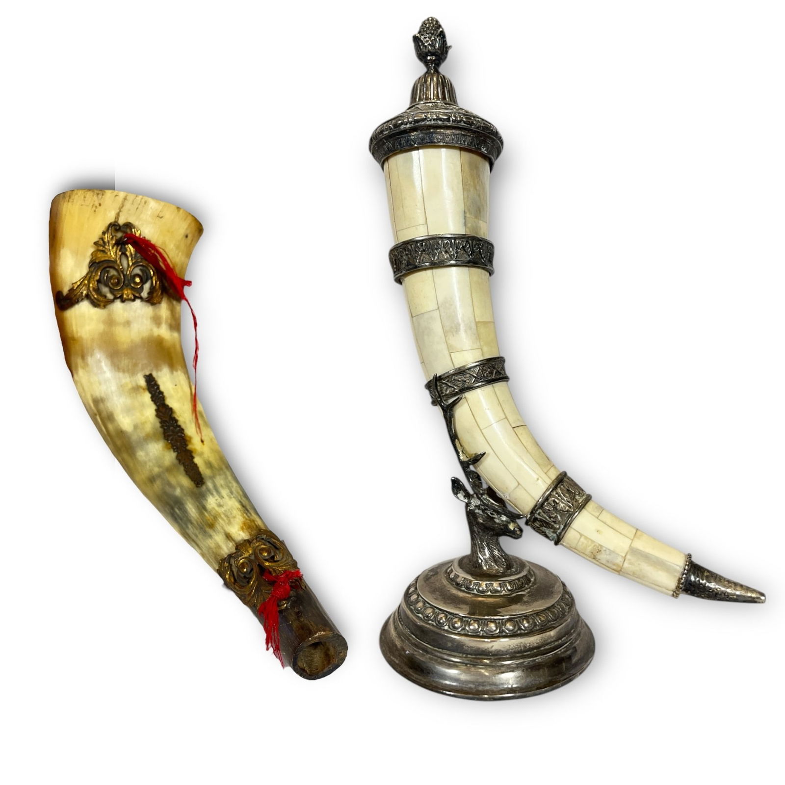 Two Vintage Powder Horns, MAITLAND SMITH (1 of 6)
