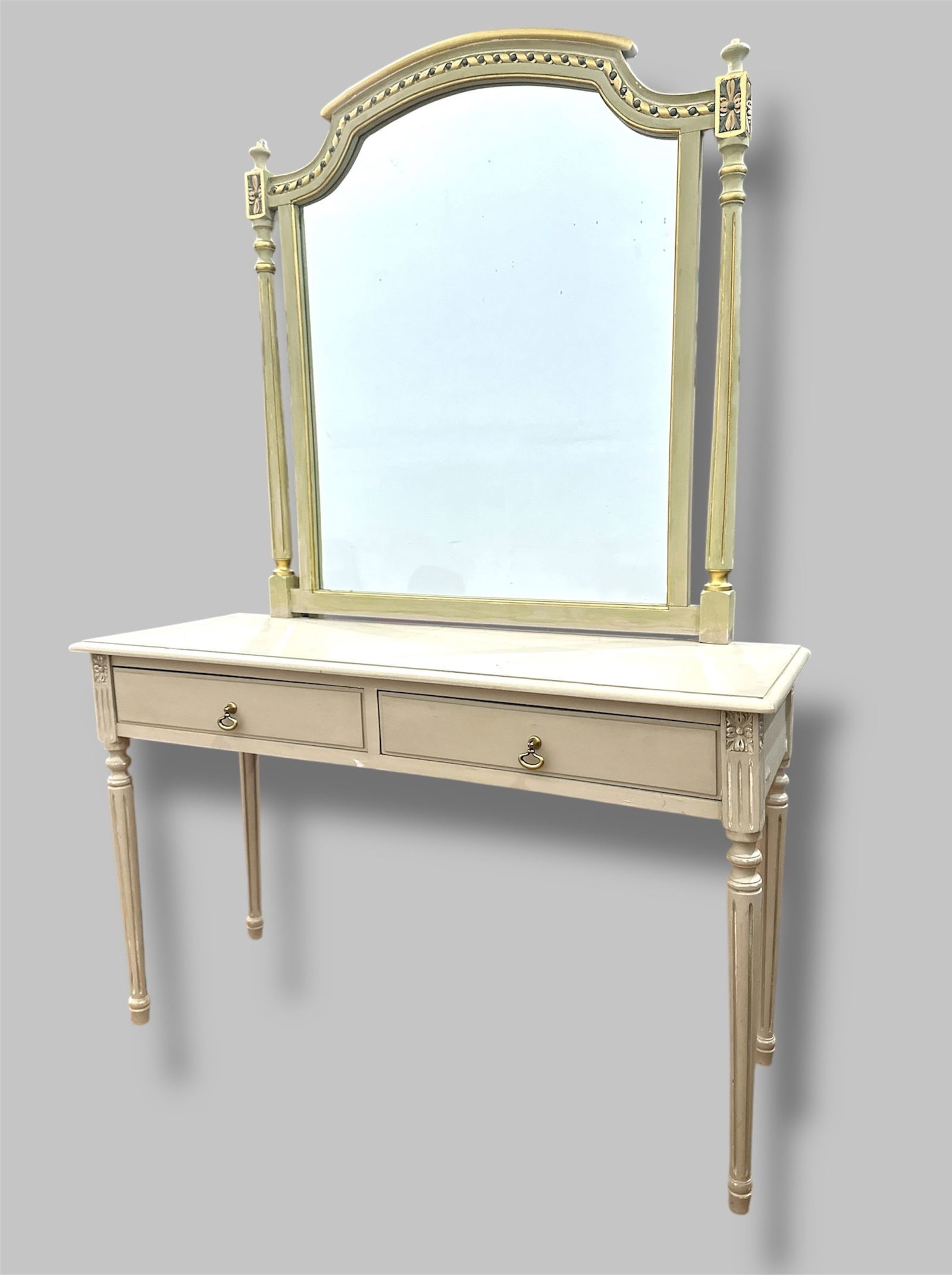 Vintage Vanity (1 of 7)