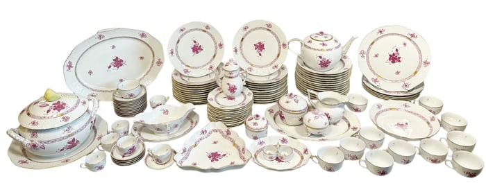 Service For Twelve HEREND Apponyi Purple Dinnerware