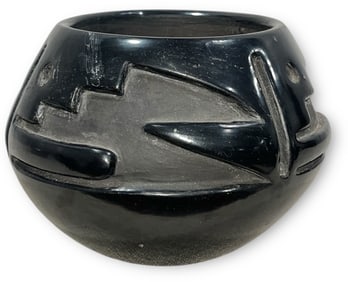 TERESITA NARANJO SANTA CLARA Pottery