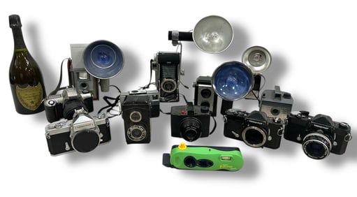 Antique Camera Collection METROFLEX EMPERIAL NIKKORMAT KODAK NIKON