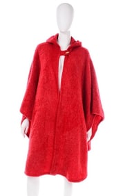 An ANNE KLEIN for ROBINSON & GOLLUBER Vintage Red Mohair Cape