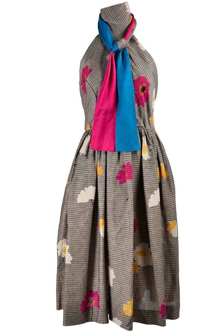 Vintage 1970s Albert Nipon Floral Halter Dress: Tagged size 2, measures 31" from back to hem, 34" bust, 24" waist.