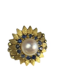 A 14k Gold Sapphire and Pearl Sunflower Ring