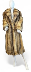 A Vintage Ladies Long Fox Fur Coat