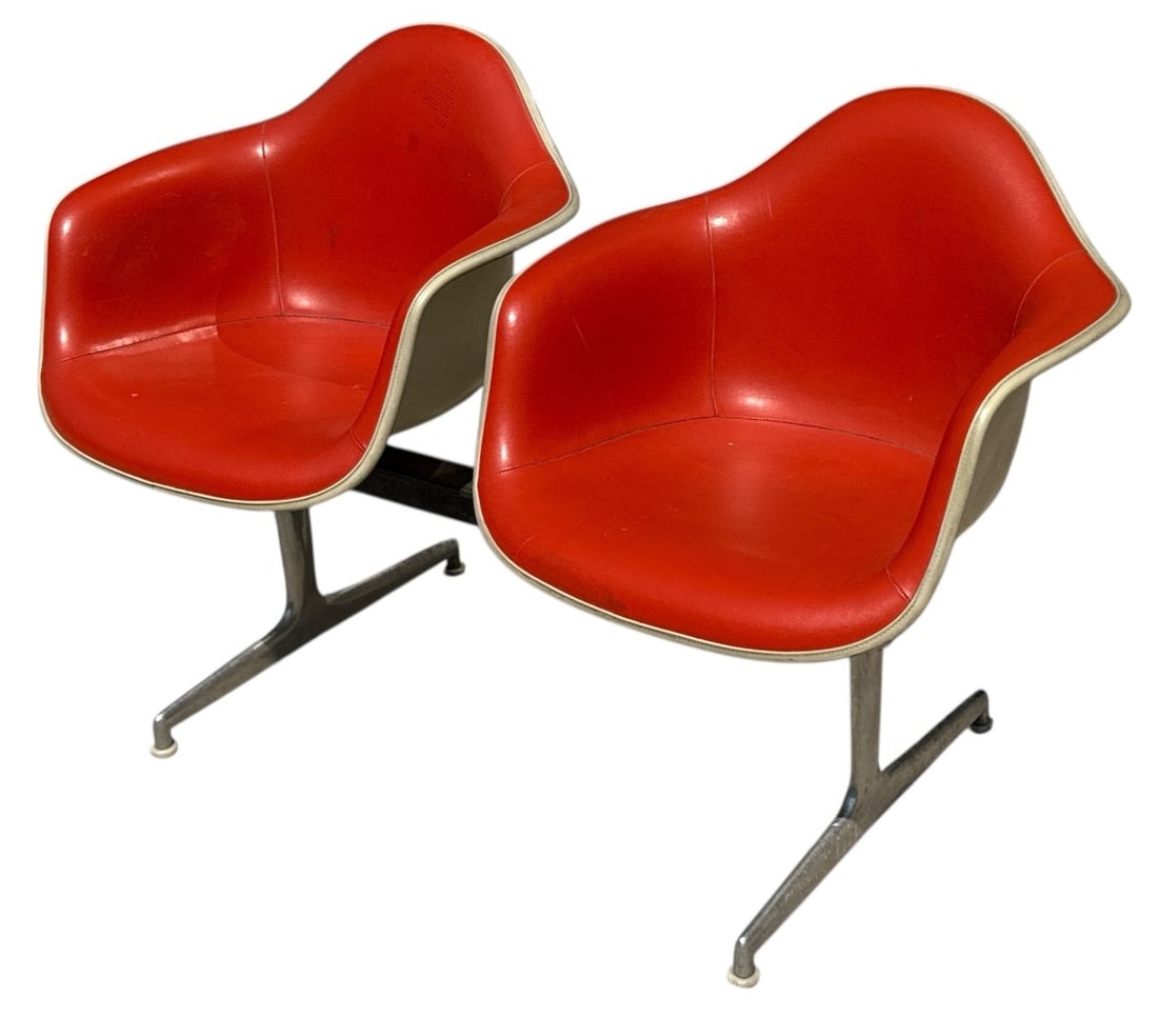 CHARLES & RAY EAMES 2 Seat Tandem Shell Bench, HERMAN MILLER (1 of 6)