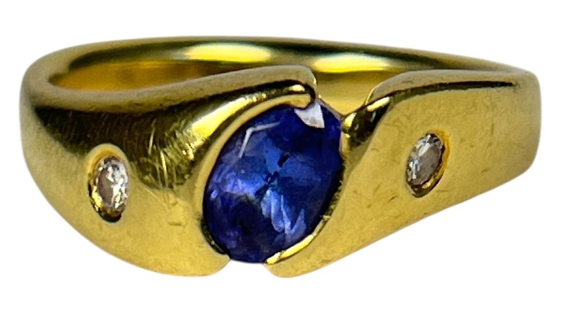An 18k Gold, Diamond, and Tanzanite Ring (1 of 7)