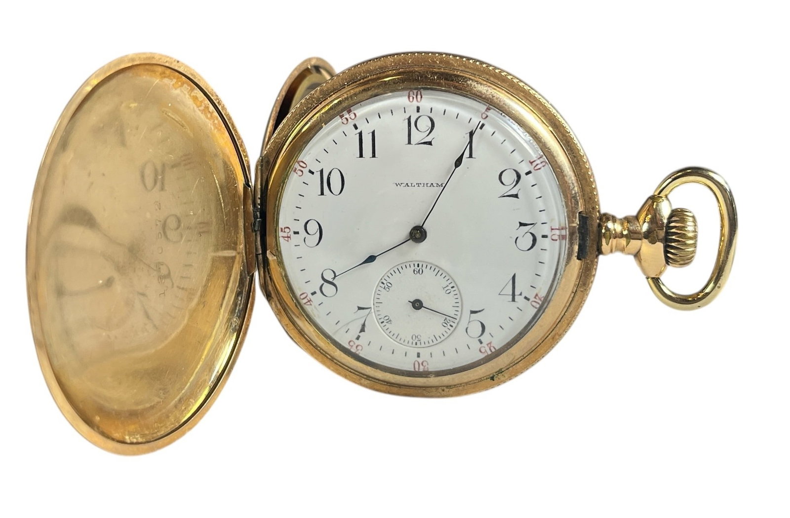 An Early 1900's 14k Gold Filled WALTHAM Pocket Watch: Measures 1.75" DIA and has a total weight of 2.30ozt. Serial number 11152930.